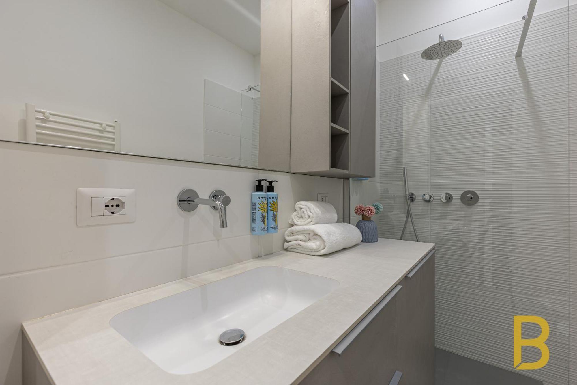 Beplace Apartments In Gioia Милан Экстерьер фото